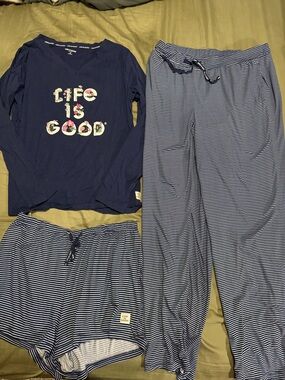 Life Is Good Navy Pajama Set - Floral Logo
